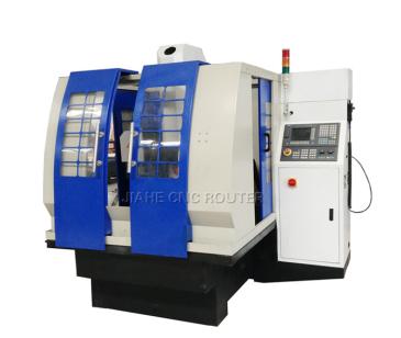 Macchina per lo stampaggio dei metalli